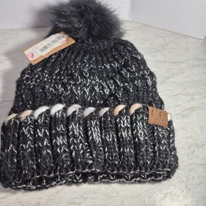 NEW Women's C C Mixed Tone Sherpa Lined Fur Pom Beanie, One Size